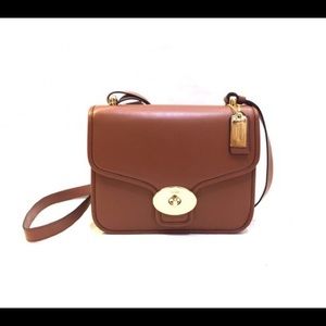 Authentic Coach Page Messenger & Crossbody bag